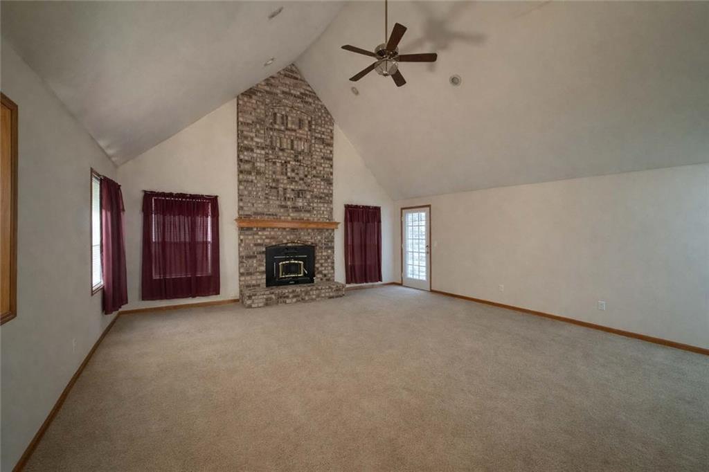 4616 North Koger Road Sibley, MO 64088 - Photo 8 of 20