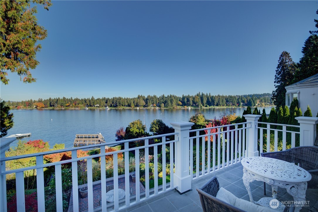 3608 Evergreen Point Road Medina, WA 98039 - Photo 35 of 40 Gallery Image 35