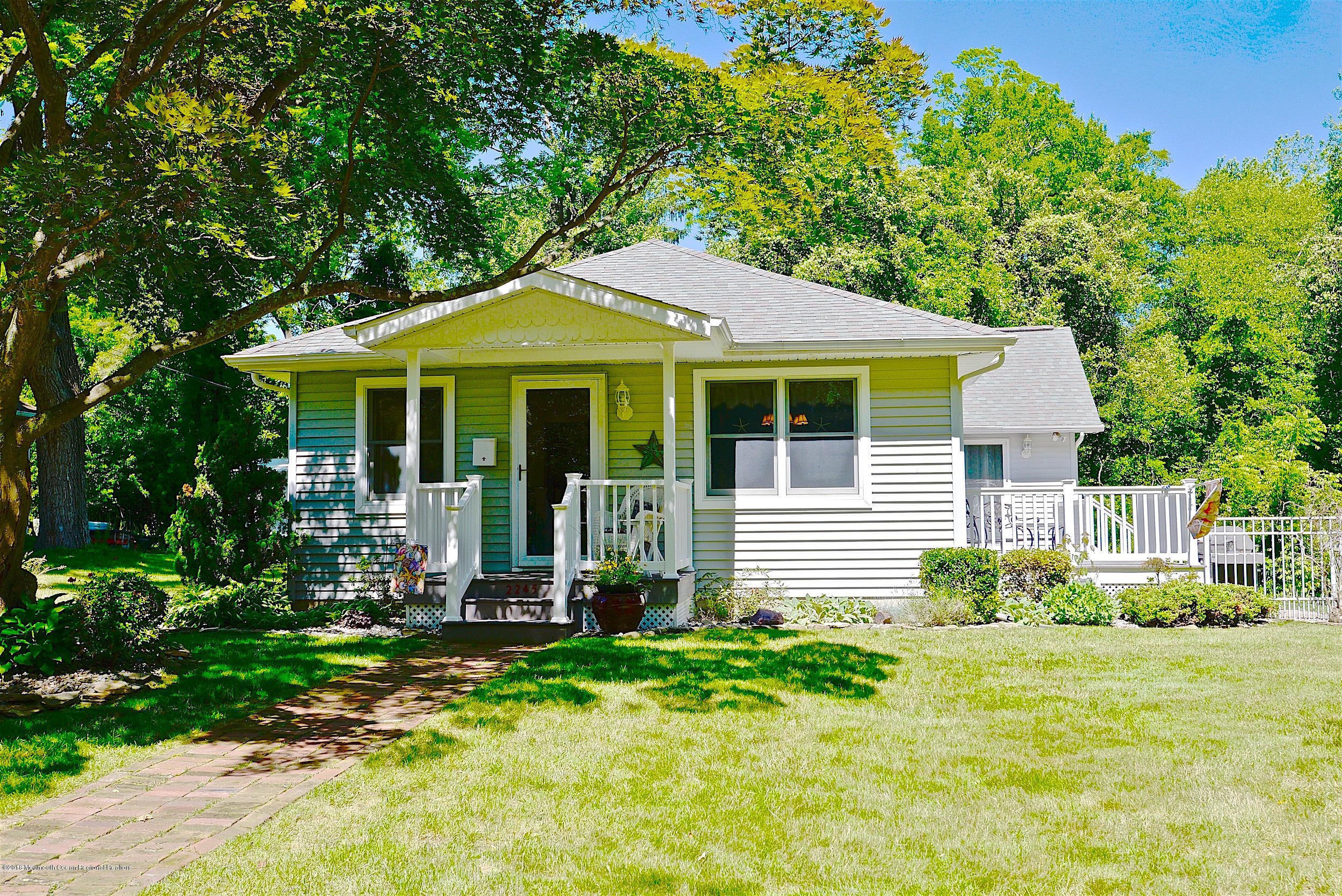 2245 Blansing Road Manasquan, NJ 08736 - Photo 2 of 26 6E01D79D-2568-4476-BA0F-53078762866E