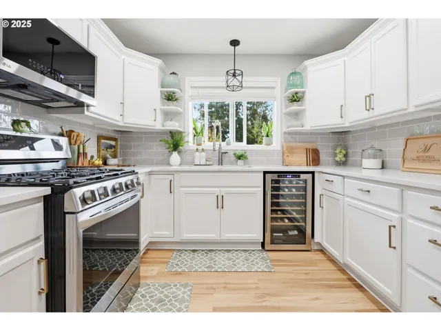 $985,000 | 3251 Lavina Drive, Forest Grove, OR 97116