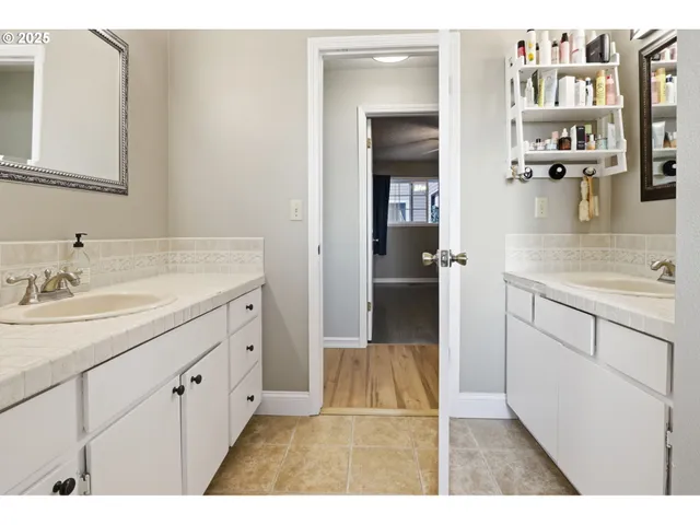 $985,000 | 3251 Lavina Drive, Forest Grove, OR 97116