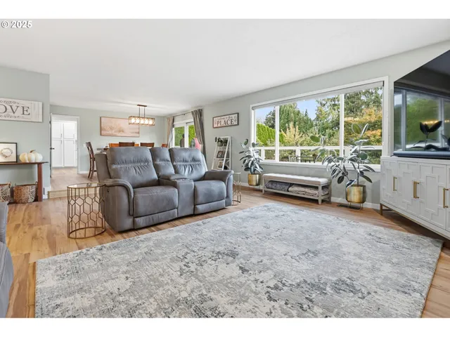 $985,000 | 3251 Lavina Drive, Forest Grove, OR 97116