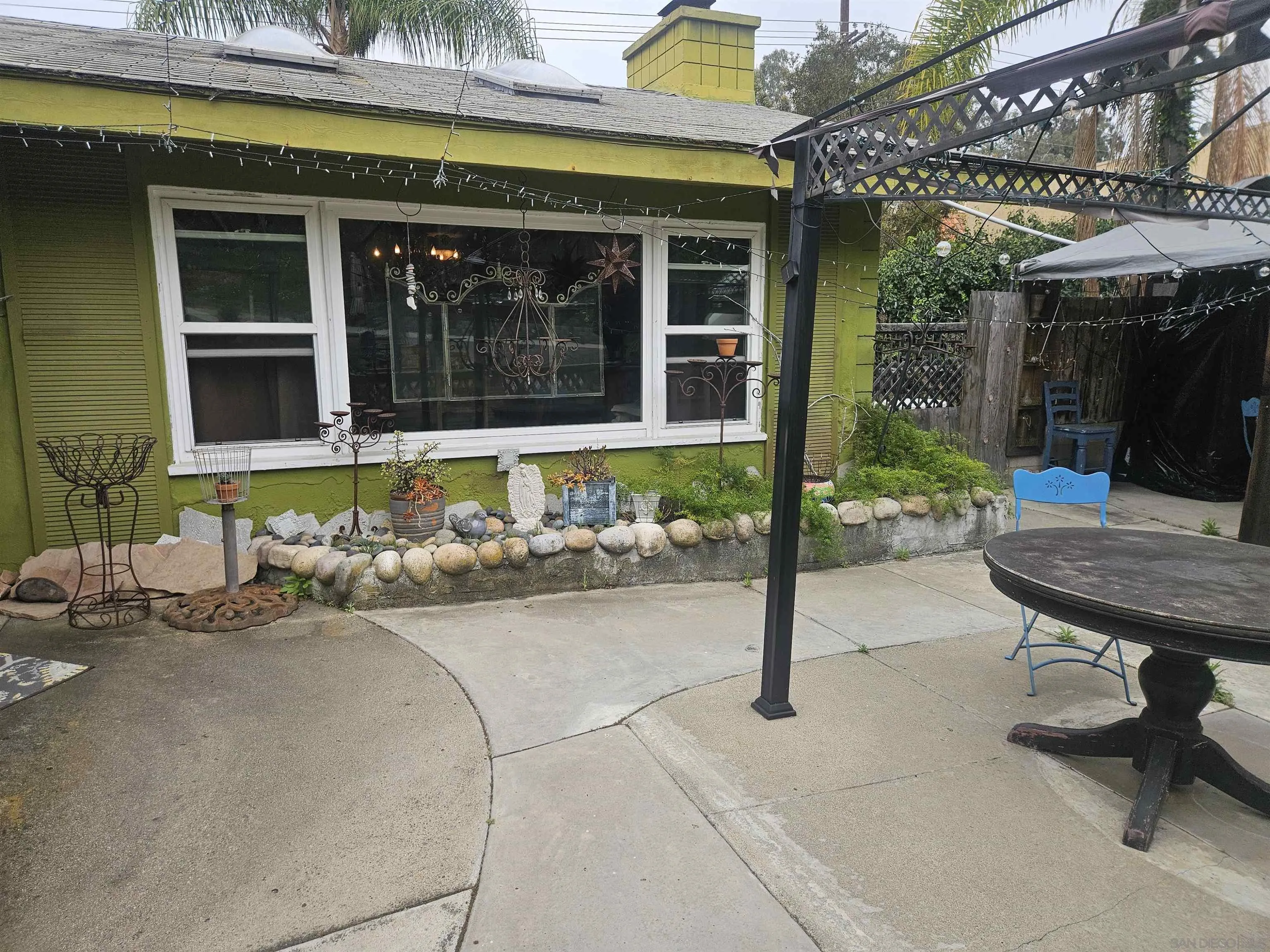 935 Encinitas Boulevard Encinitas, CA 92024 - Photo 2 of 20 Gallery Image 2