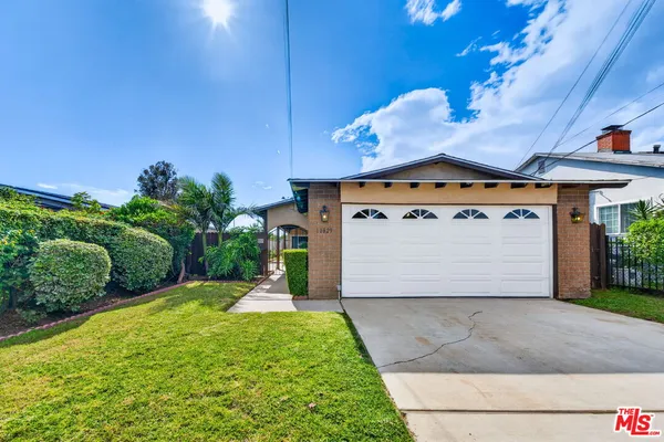 $945,000 | 10829 Firmona Avenue, Inglewood, CA 90304