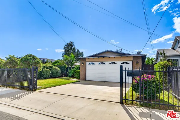$945,000 | 10829 Firmona Avenue, Inglewood, CA 90304