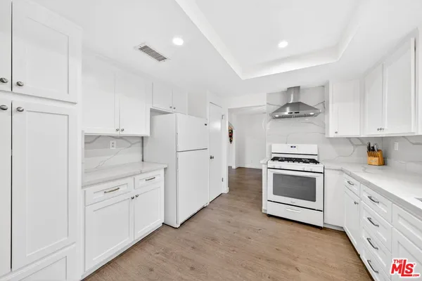 $945,000 | 10829 Firmona Avenue, Inglewood, CA 90304