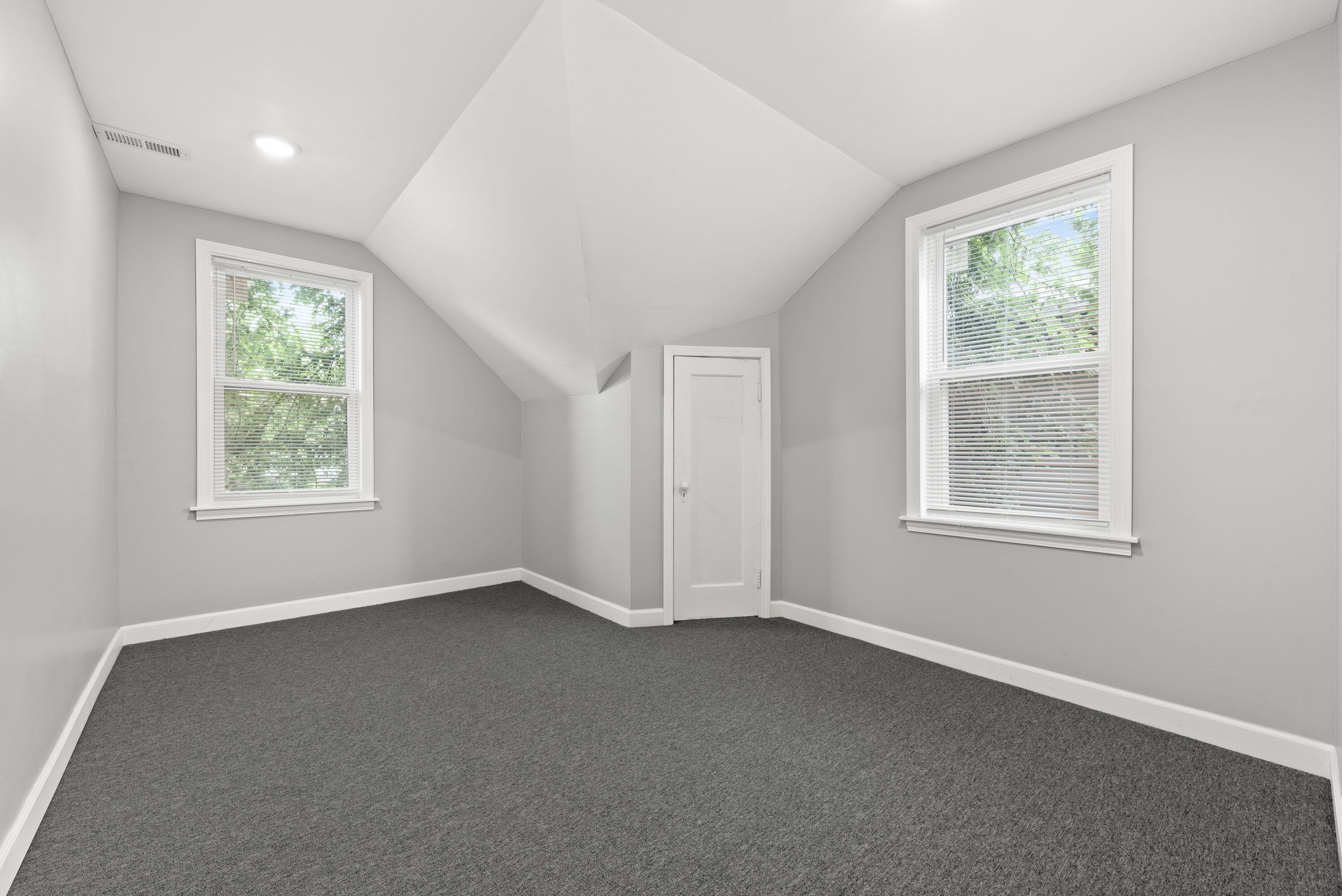 1701 Rutledge Street Gary, IN 46404 - Photo 8 of 14 2996x2000