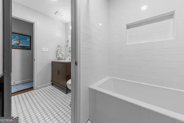 $760,000 | 200 Skyline Parkway, Athens, GA 30606