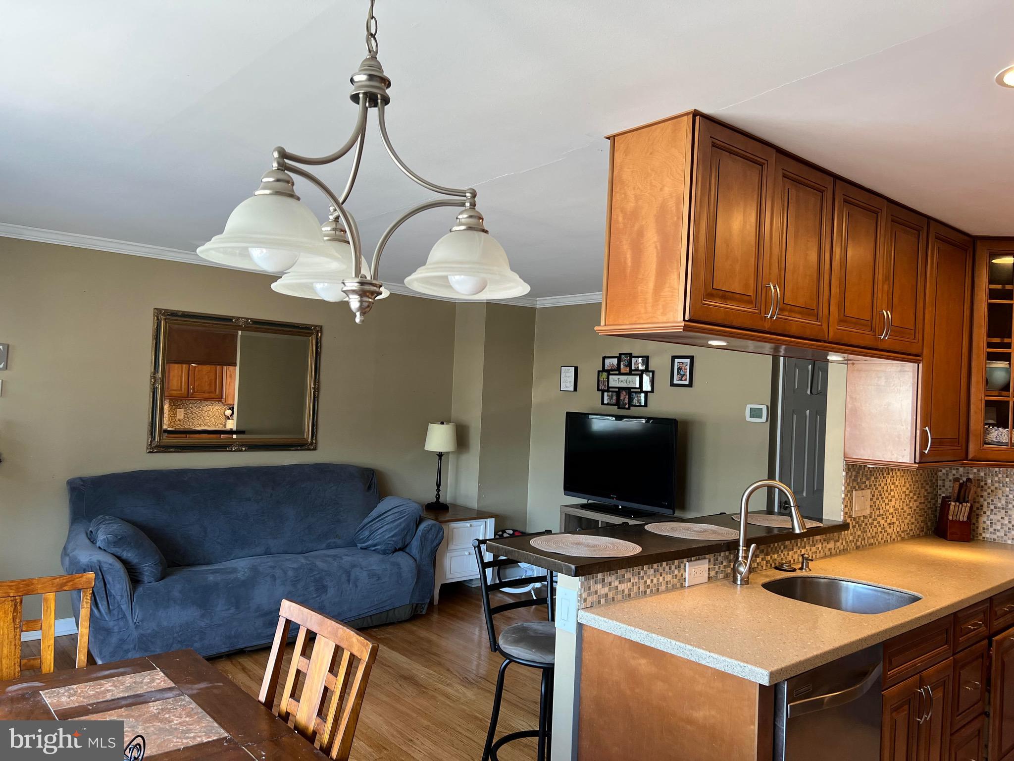 3272 Tara Road Philadelphia, PA 19154 - Photo 7 of 41