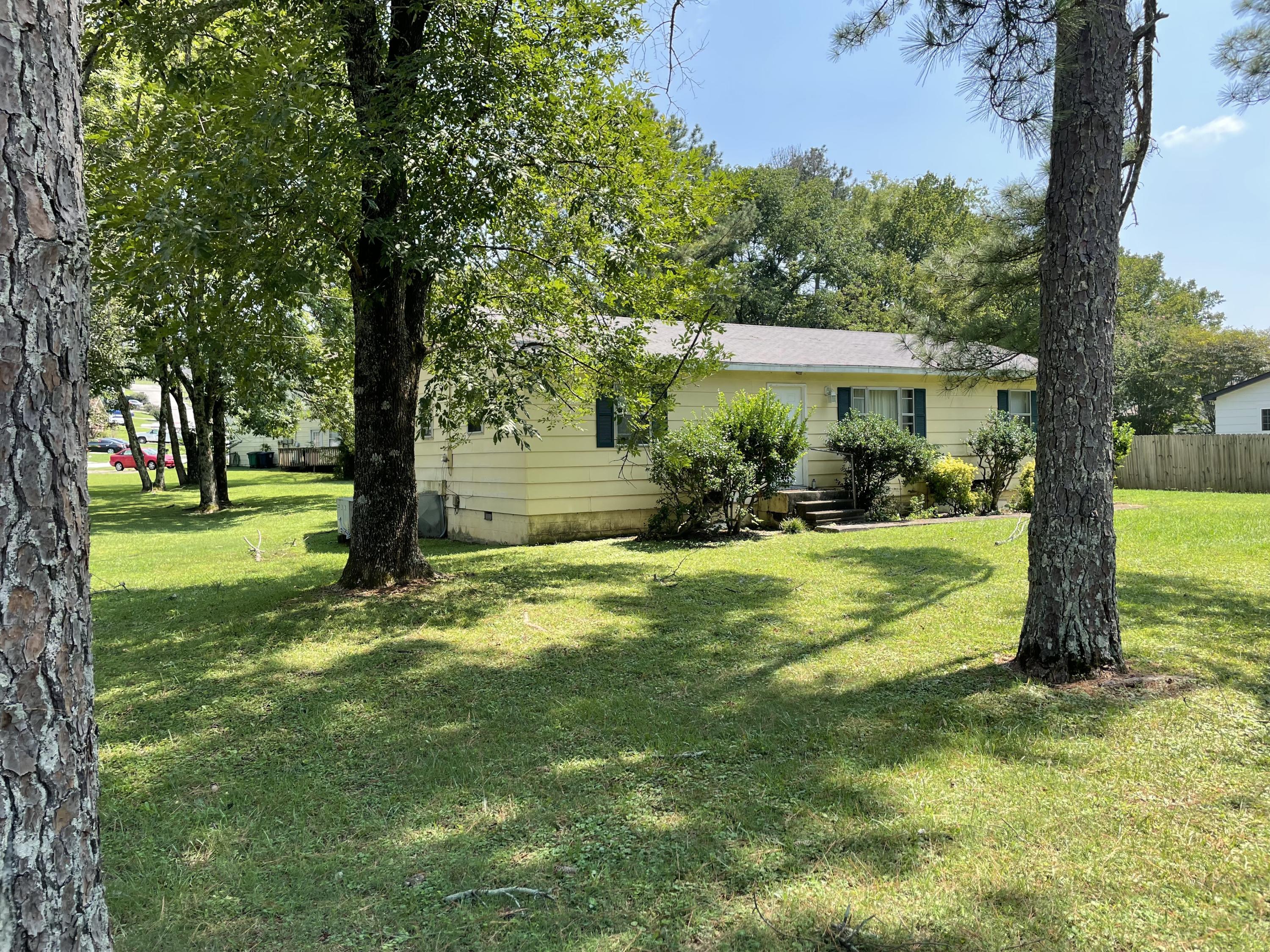 418 Frawley Road Chattanooga, TN 37412 - Photo 3 of 15 IMG_5645