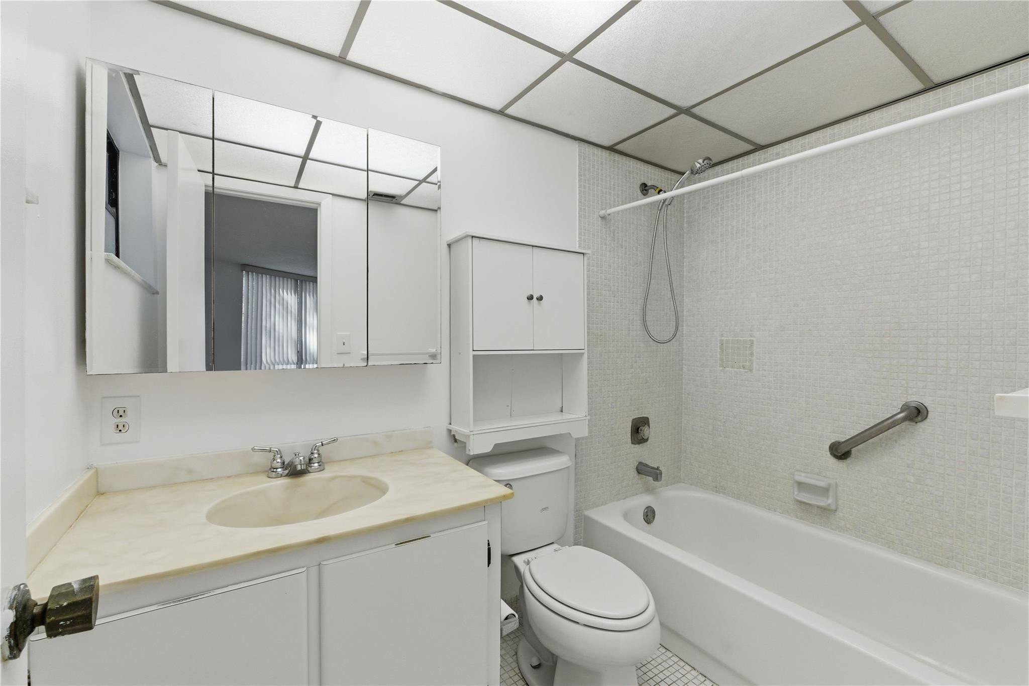 7650 West McNab Road, Unit 114 Tamarac, FL 33321 - Photo 9 of 13 Photo 9