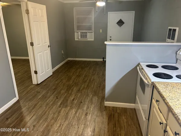 $775 | 203 Morton Street, Unit 5, Jacksonville, NC 28540