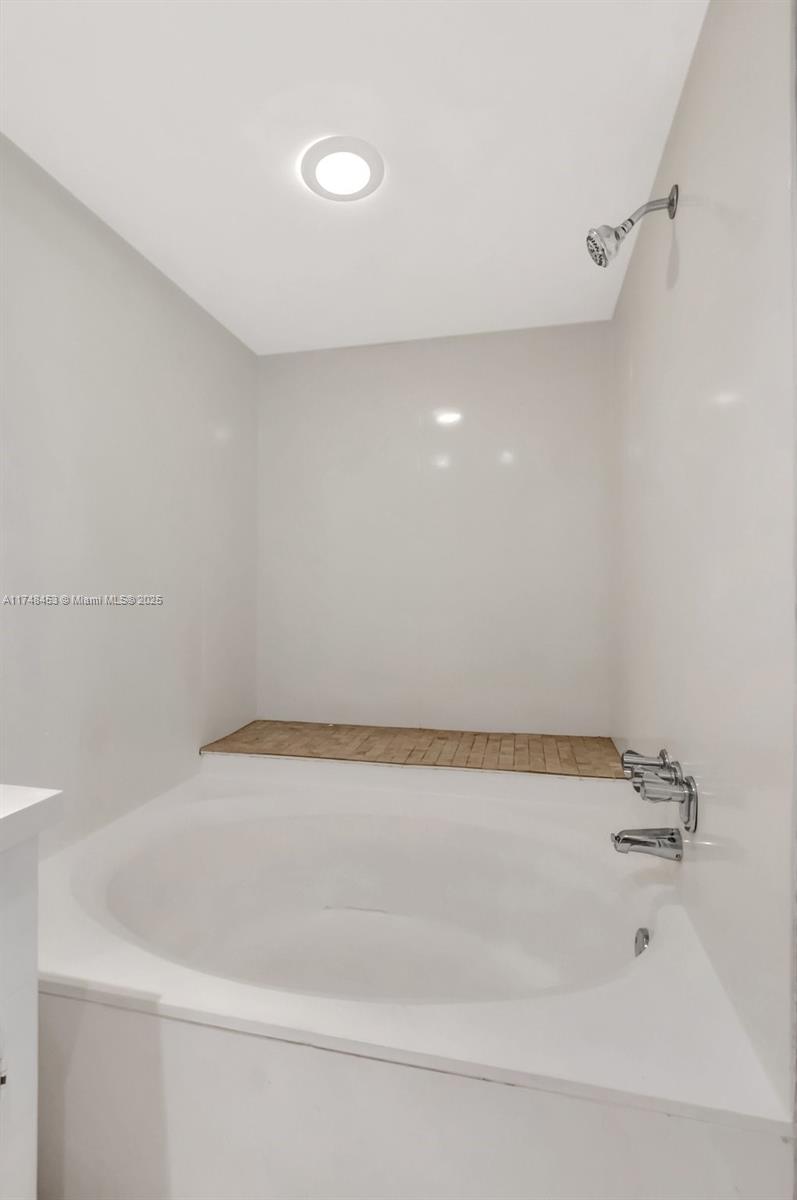 9440 Southwest 8th Street, Unit 315 Boca Raton, FL 33428 - Photo 24 of 37 Gallery Image 24