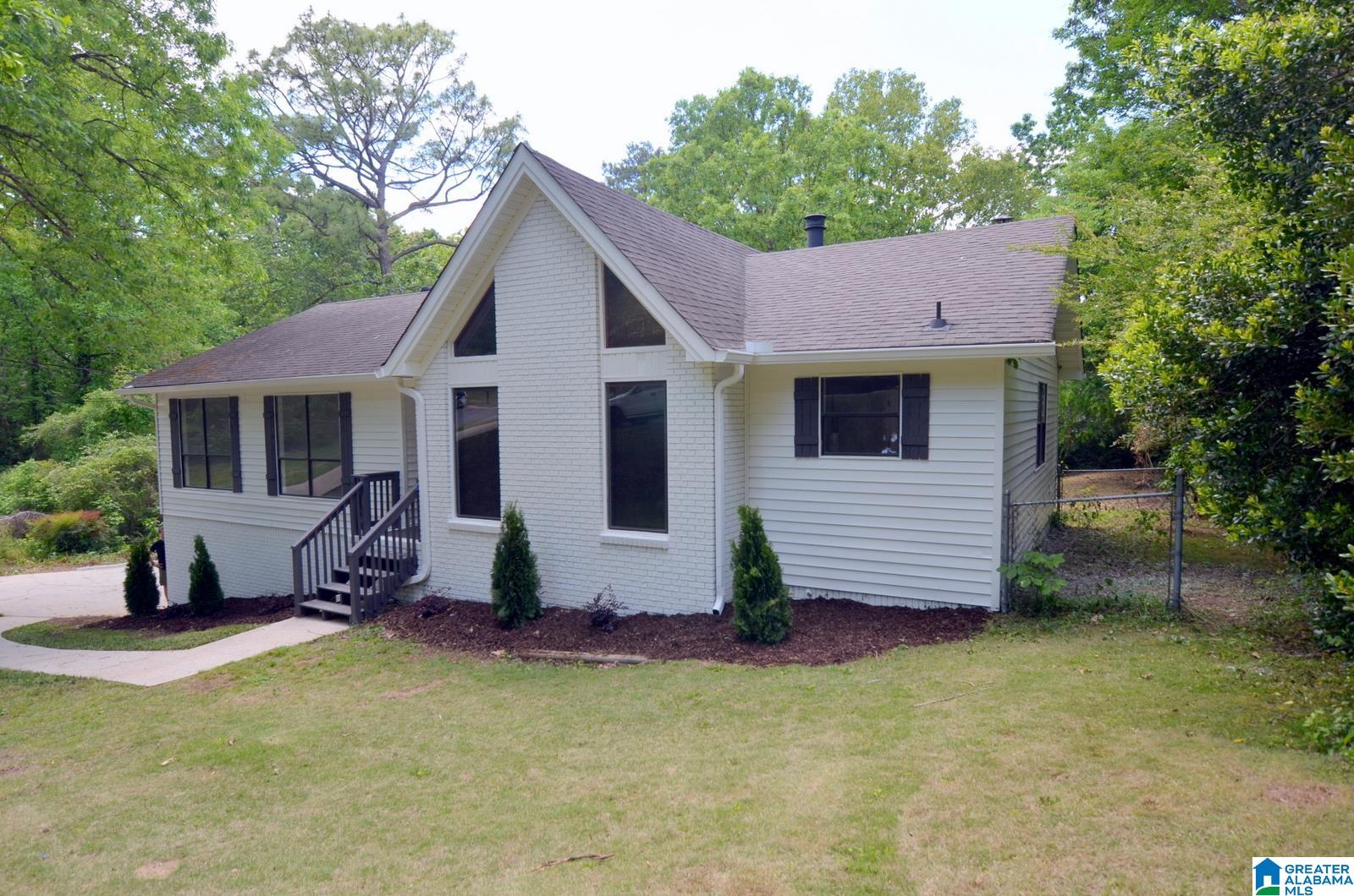 1471 Cross Path Drive Alabaster, AL 35007 - Photo 3 of 48