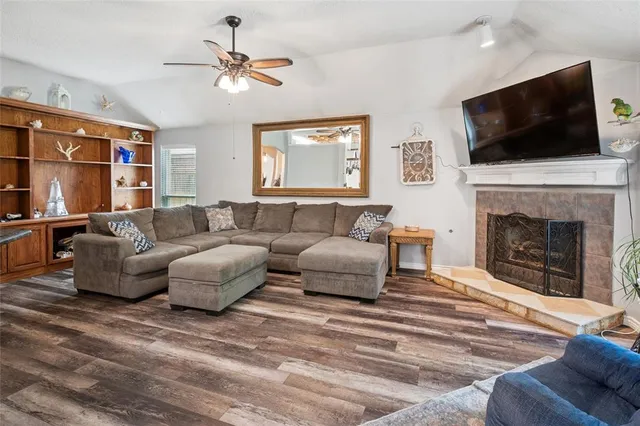 $422,900 | 8301 Martha Lane, Rowlett, TX 75088