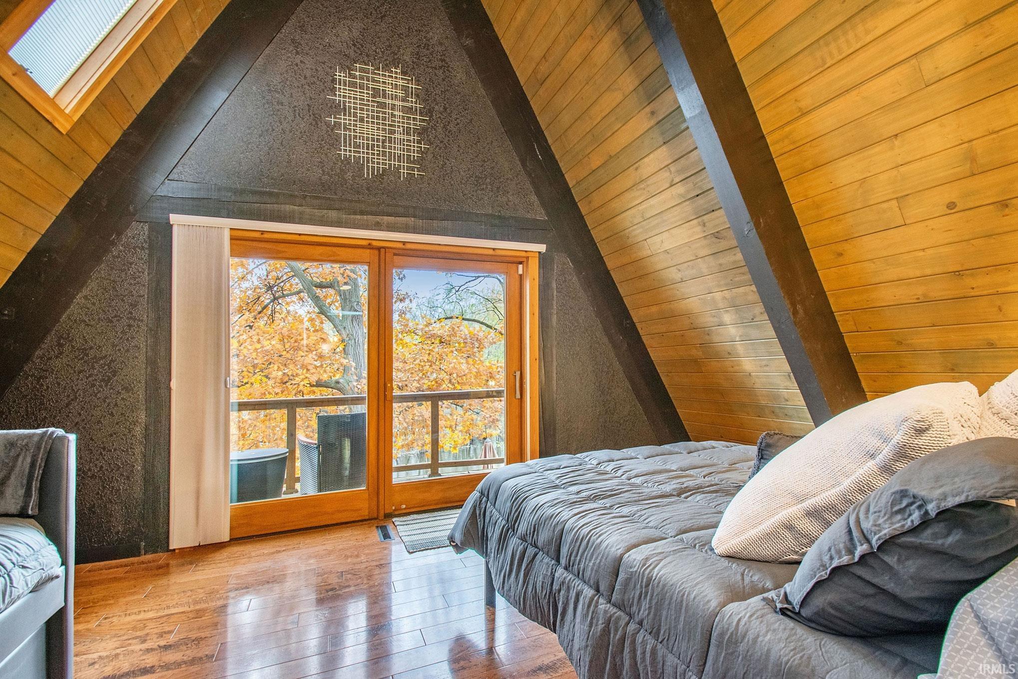 503 North Division Street Bristol, IN 46507 - Photo 12 of 35