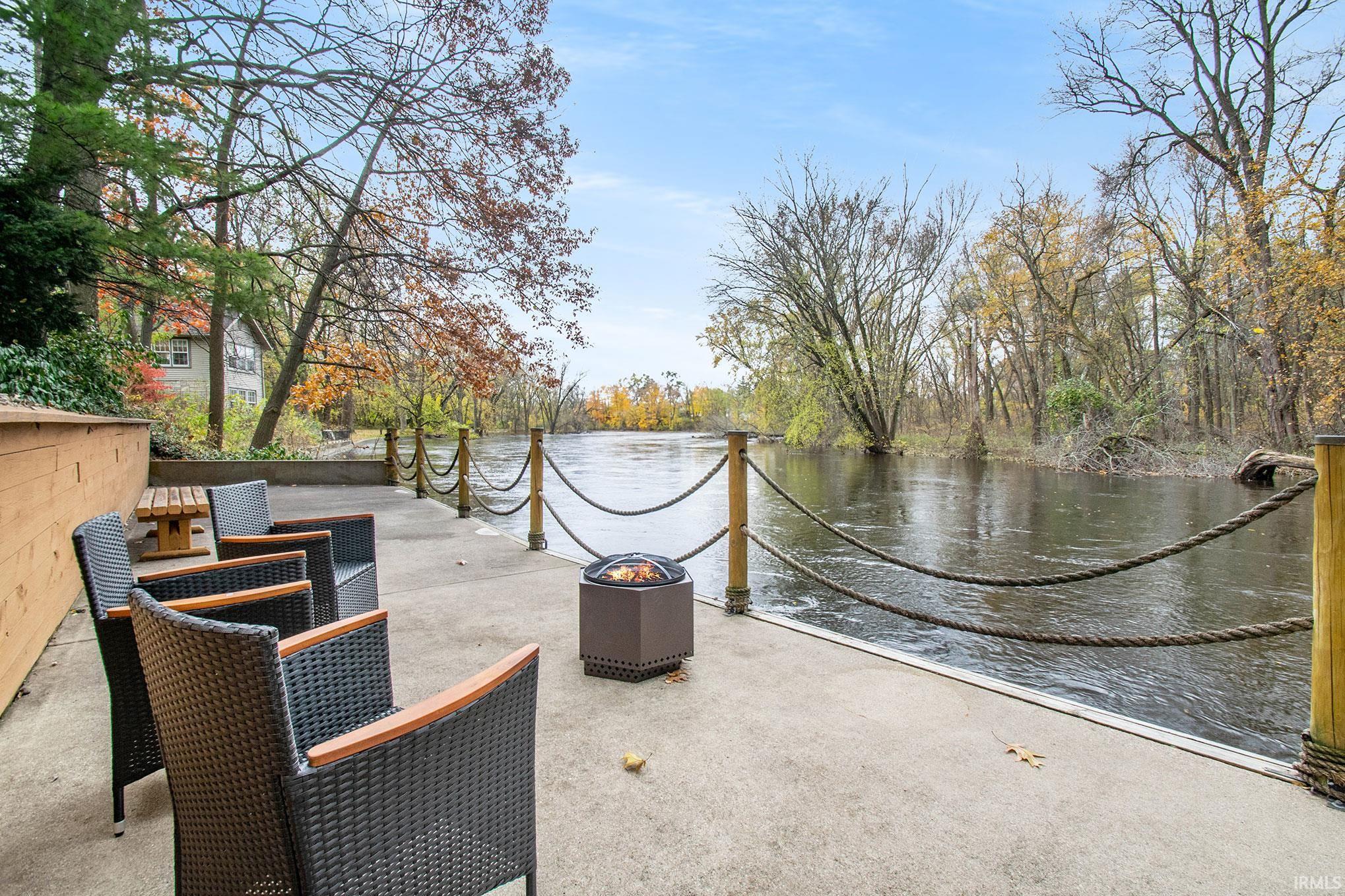 503 North Division Street Bristol, IN 46507 - Photo 4 of 35