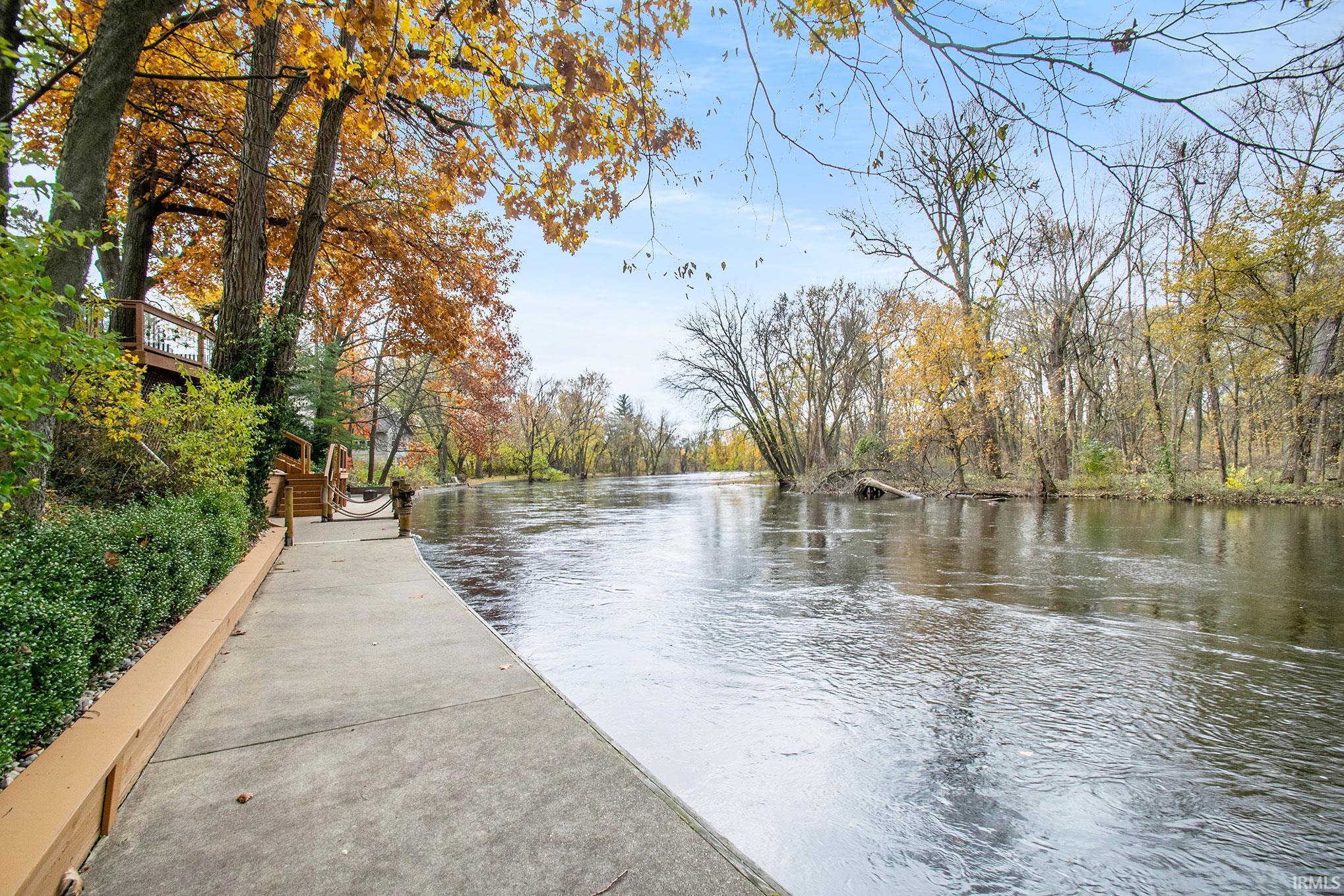 503 North Division Street Bristol, IN 46507 - Photo 6 of 35