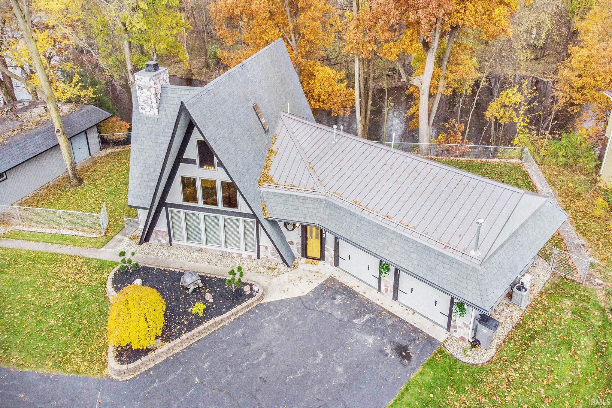 503 North Division Street Bristol, IN 46507 - Photo 8 of 35