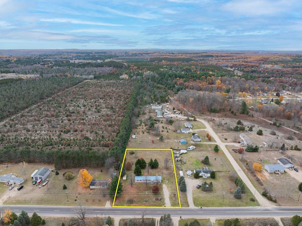 3240 Gonder Road Interlochen, MI 49643 - Photo 8 of 27