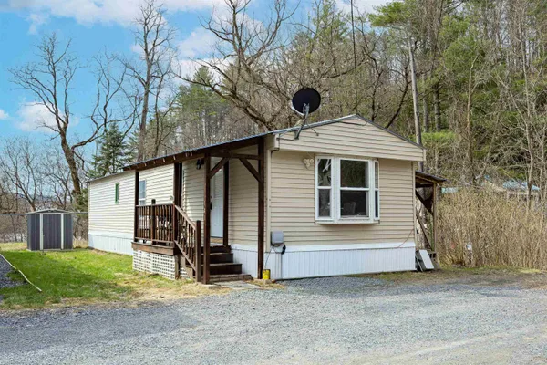 $80,000 | 141 Oak Street, St. Johnsbury, VT 05819