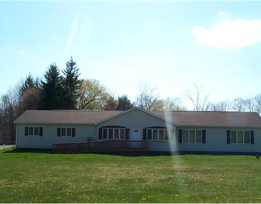 80 Kelso Road Fredonia, PA 16124 - Photo 1 of 14 Exterior Front.
