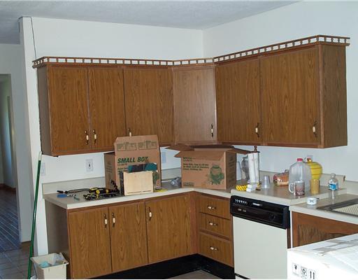 80 Kelso Road Fredonia, PA 16124 - Photo 3 of 14 Kitchen.