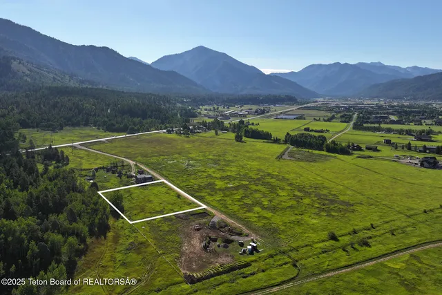 $525,000 | Tract C West Wind Trail, Alpine, WY 83128