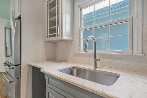 a close view of sink and tap