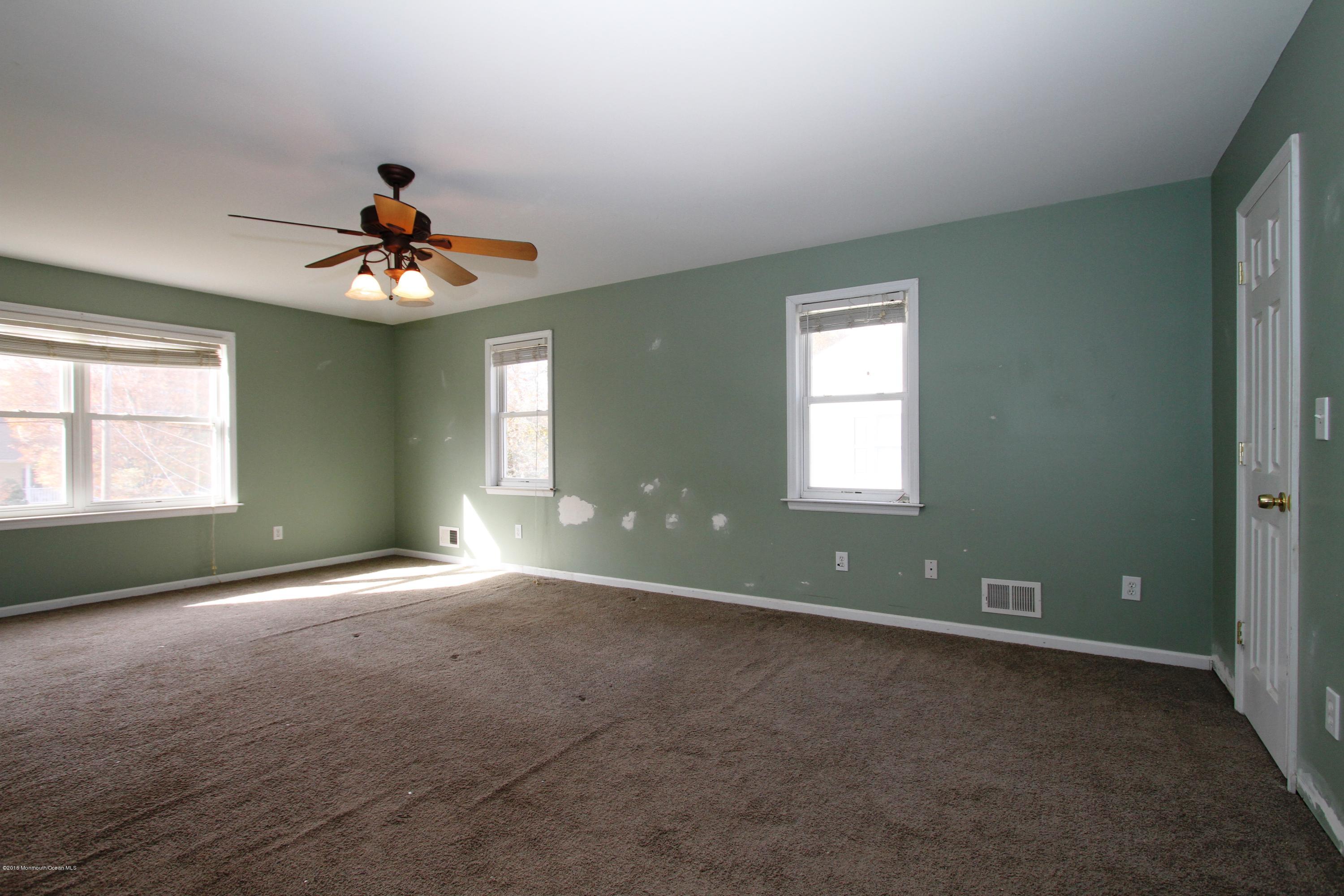 2 Roma Court Lincroft, NJ 07738 - Photo 13 of 19 MB