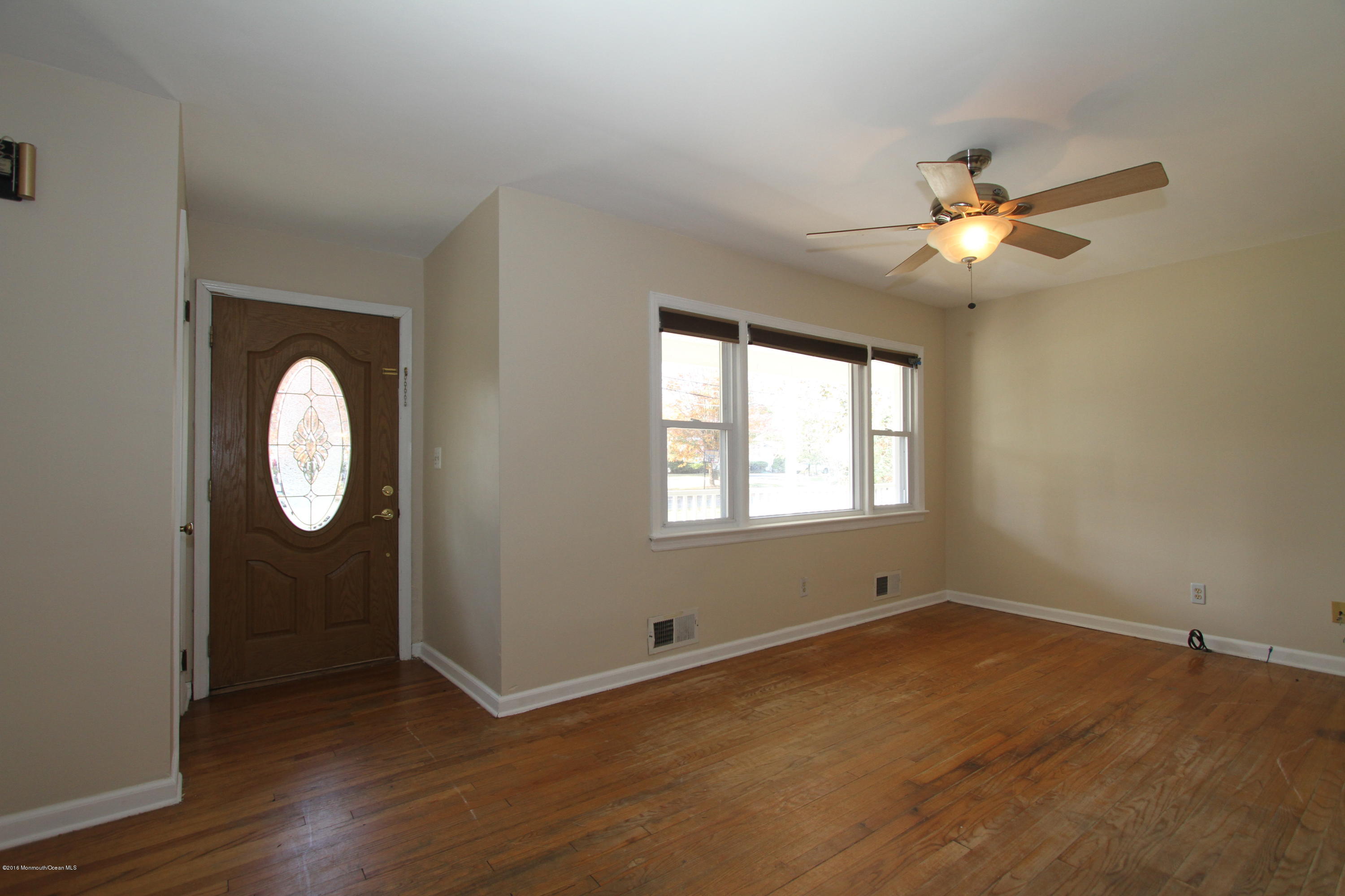 2 Roma Court Lincroft, NJ 07738 - Photo 4 of 19 Foyer