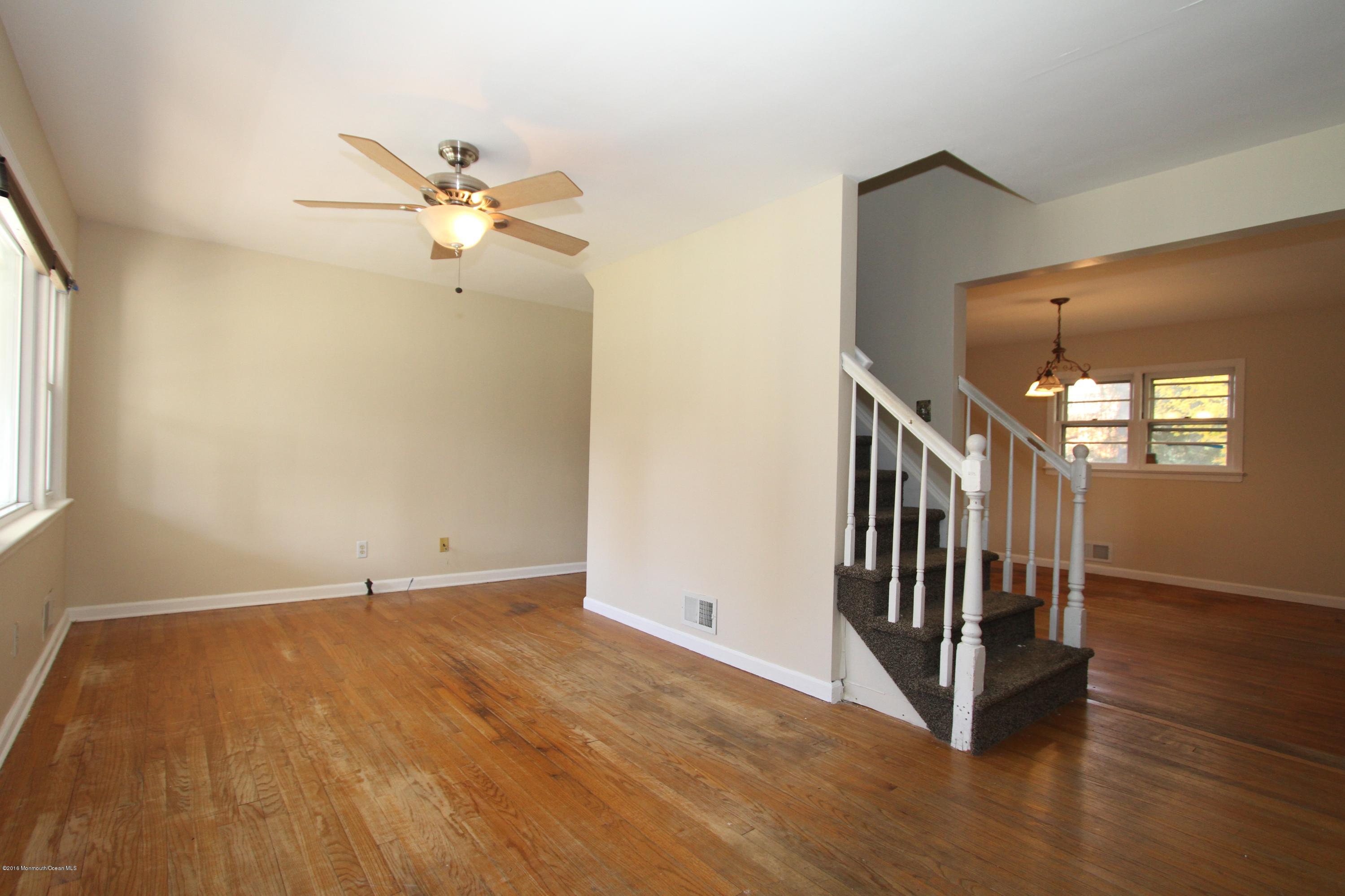 2 Roma Court Lincroft, NJ 07738 - Photo 5 of 19 Foyer2