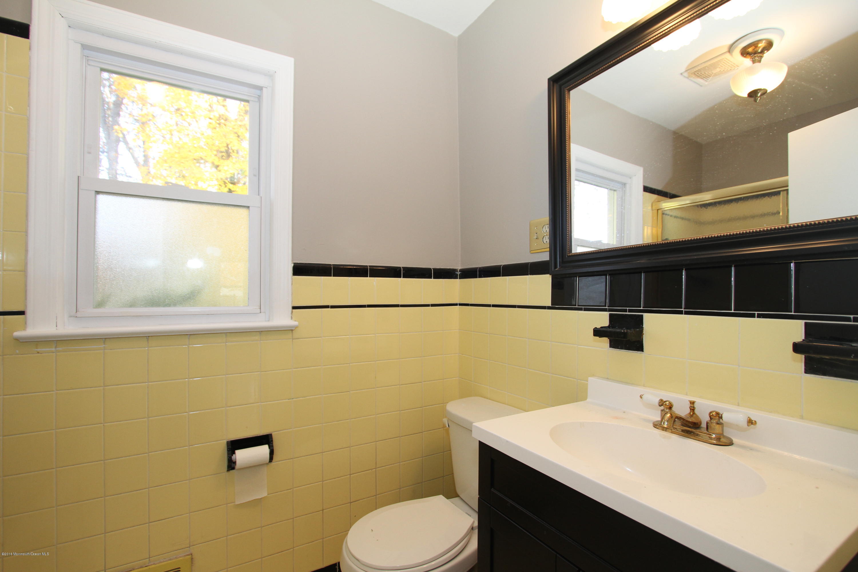 2 Roma Court Lincroft, NJ 07738 - Photo 9 of 19 Bath