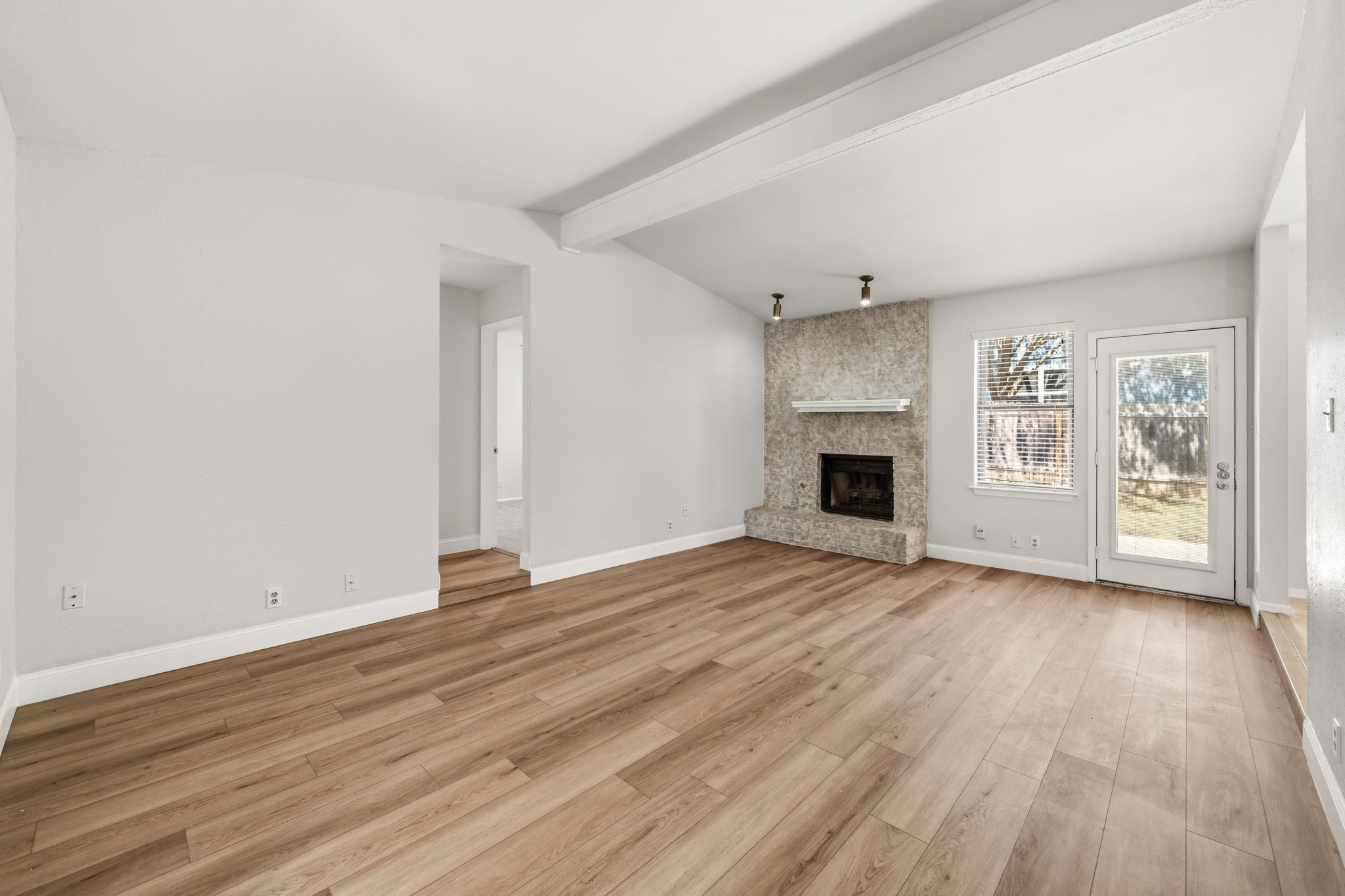 13212 Rampart Street Austin, TX 78727 - Photo 4 of 40 Gallery Image 4