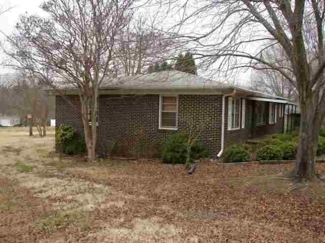 5117 Copeland Road Belton, SC 29627 - Photo 2 of 20