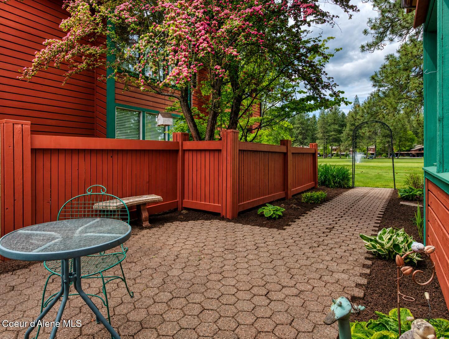 5299 West Green Court, Unit 2 Rathdrum, ID 83858 - Photo 34 of 49 Patio