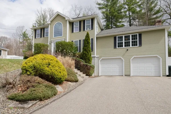 $690,000 | 164 Wachusett Street, Holden, MA 01520