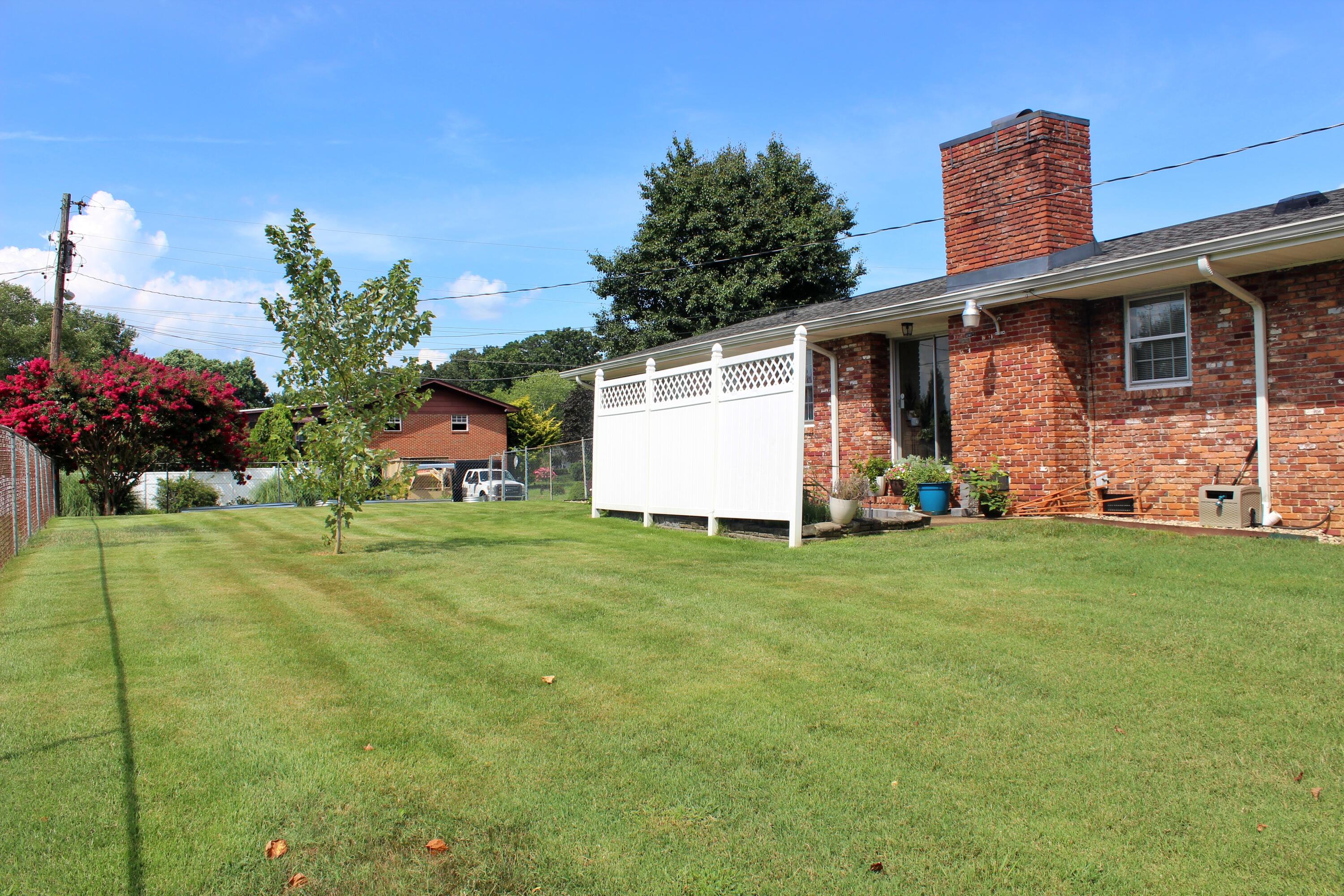 1509 Kippy Drive Chattanooga, TN 37421 - Photo 5 of 46 Kippy in Summer