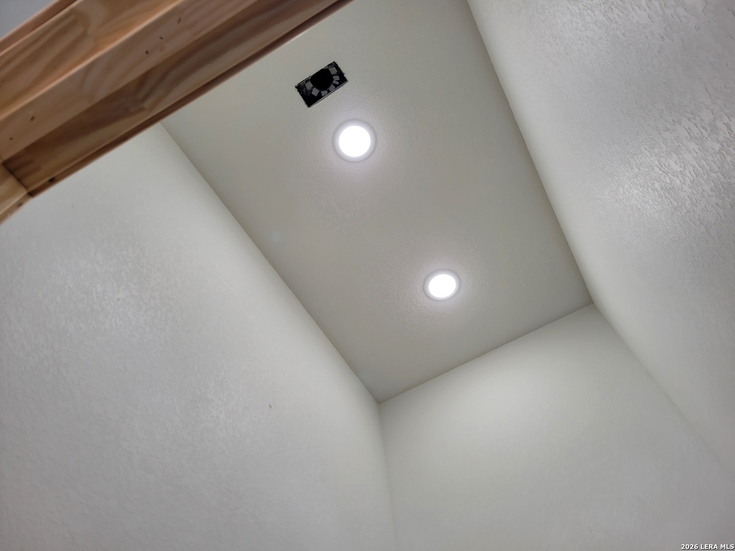 128 West Tree Farm Drive Lytle, TX 78052 - Photo 14 of 50