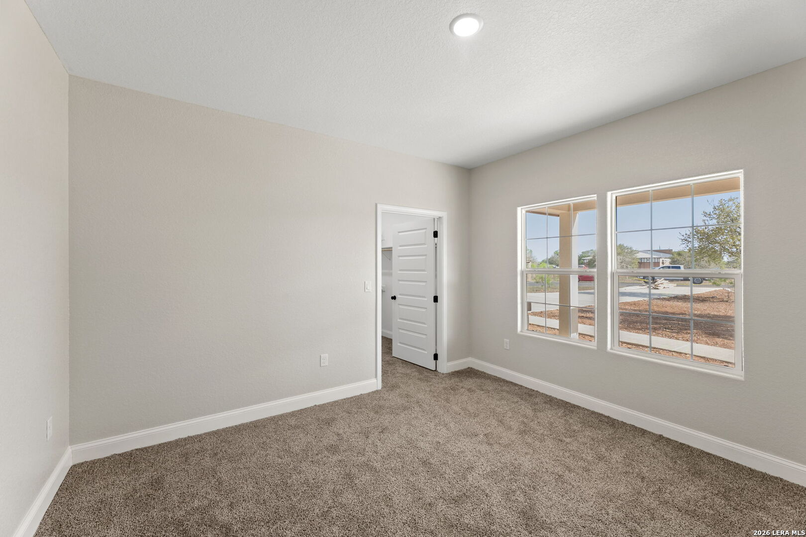 128 West Tree Farm Drive Lytle, TX 78052 - Photo 16 of 50