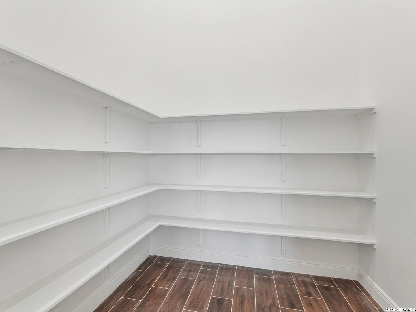 128 West Tree Farm Drive Lytle, TX 78052 - Photo 18 of 45