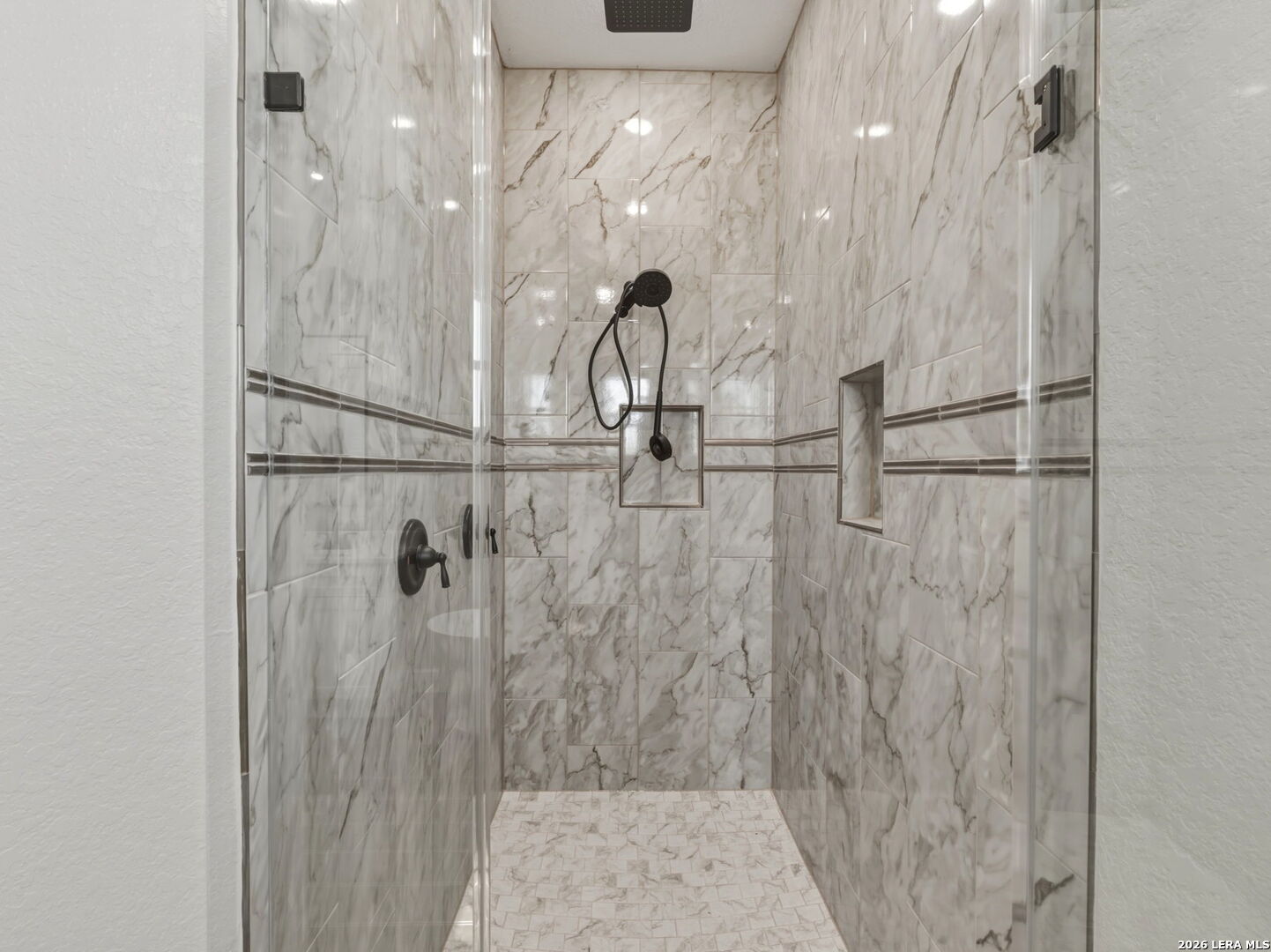 128 West Tree Farm Drive Lytle, TX 78052 - Photo 28 of 45