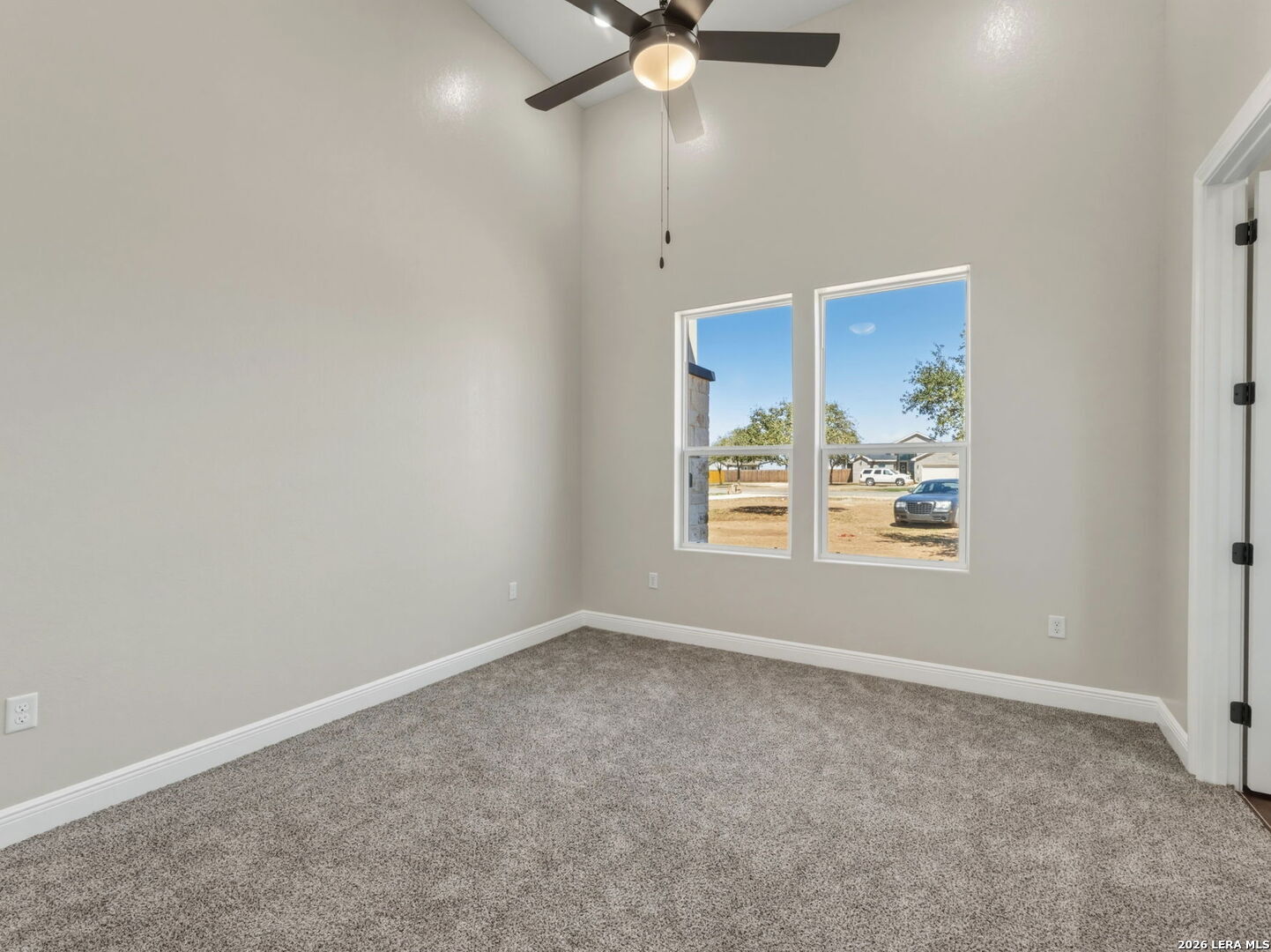 128 West Tree Farm Drive Lytle, TX 78052 - Photo 31 of 45