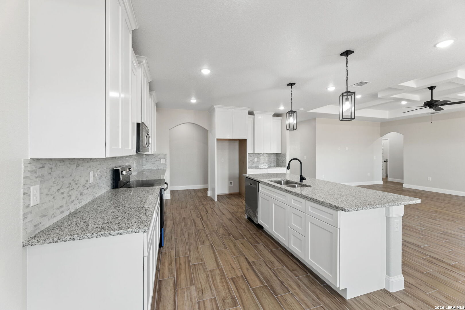 128 West Tree Farm Drive Lytle, TX 78052 - Photo 32 of 50