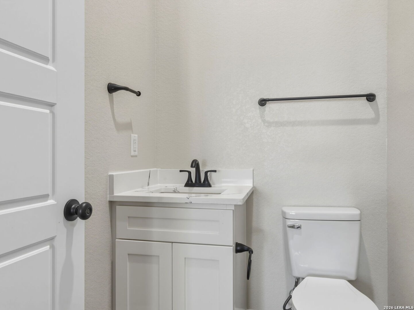 128 West Tree Farm Drive Lytle, TX 78052 - Photo 39 of 45