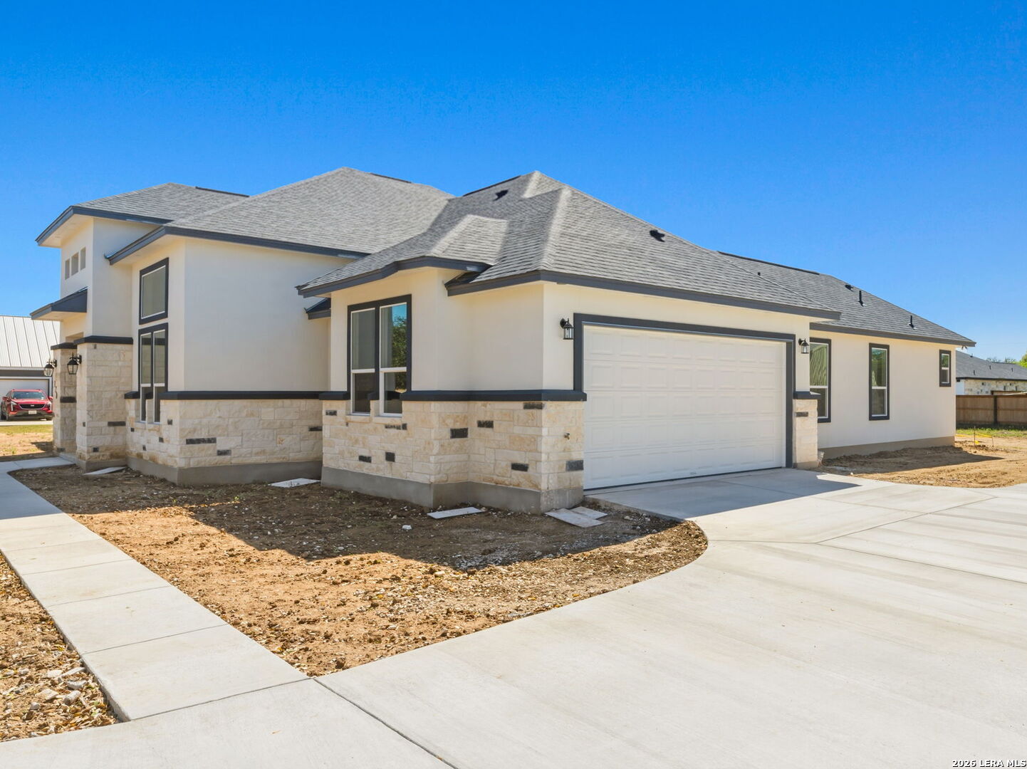 128 West Tree Farm Drive Lytle, TX 78052 - Photo 5 of 45