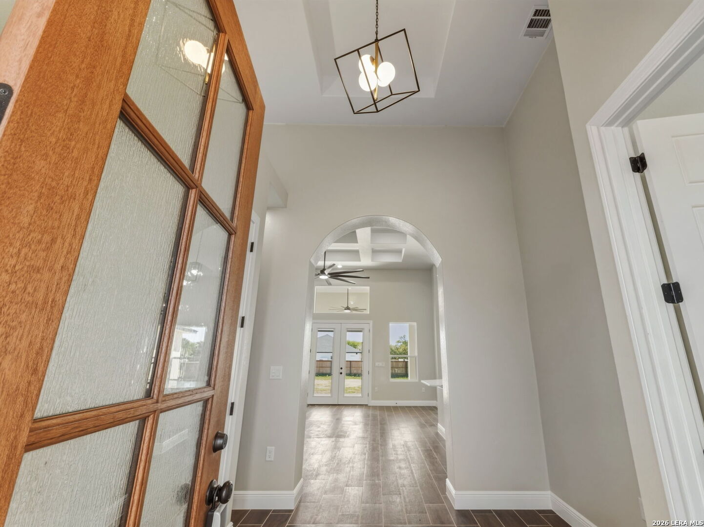 128 West Tree Farm Drive Lytle, TX 78052 - Photo 6 of 45