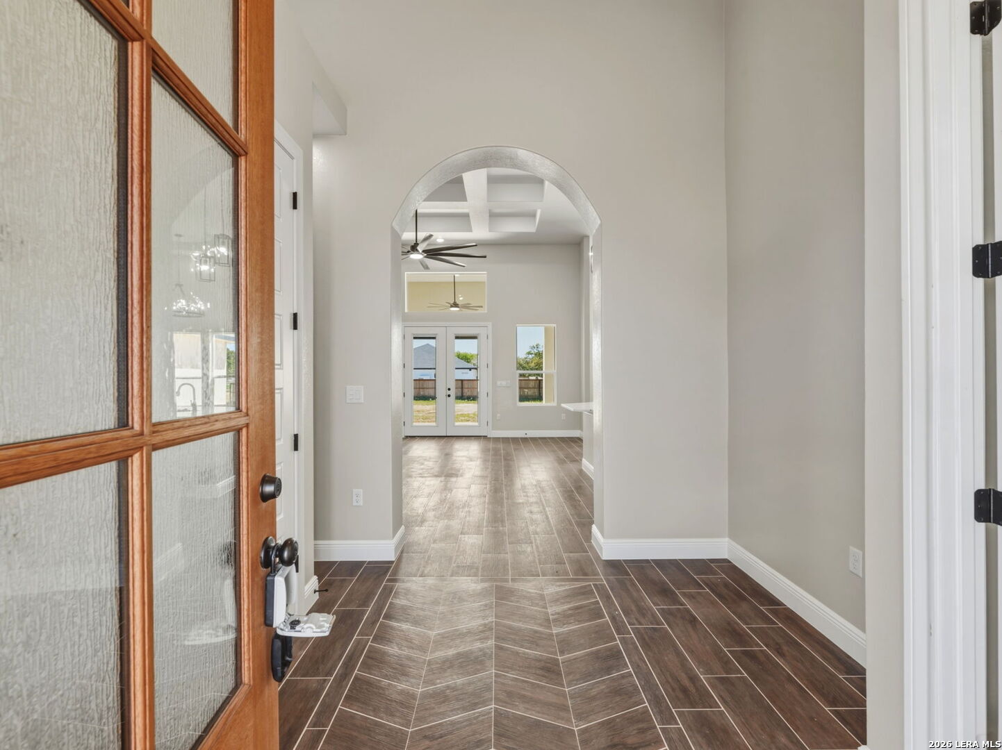 128 West Tree Farm Drive Lytle, TX 78052 - Photo 7 of 45