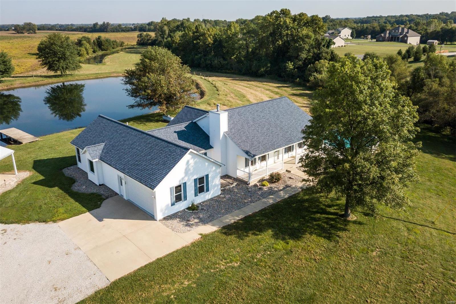 9731 Lebanon Road St. Jacob, IL 62281 - Photo 3 of 59