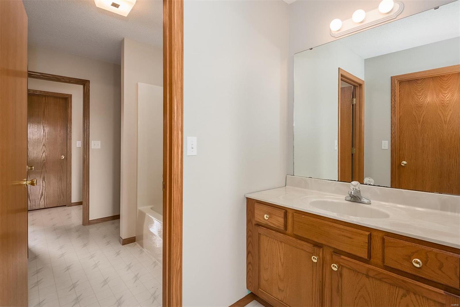 9731 Lebanon Road St. Jacob, IL 62281 - Photo 25 of 59